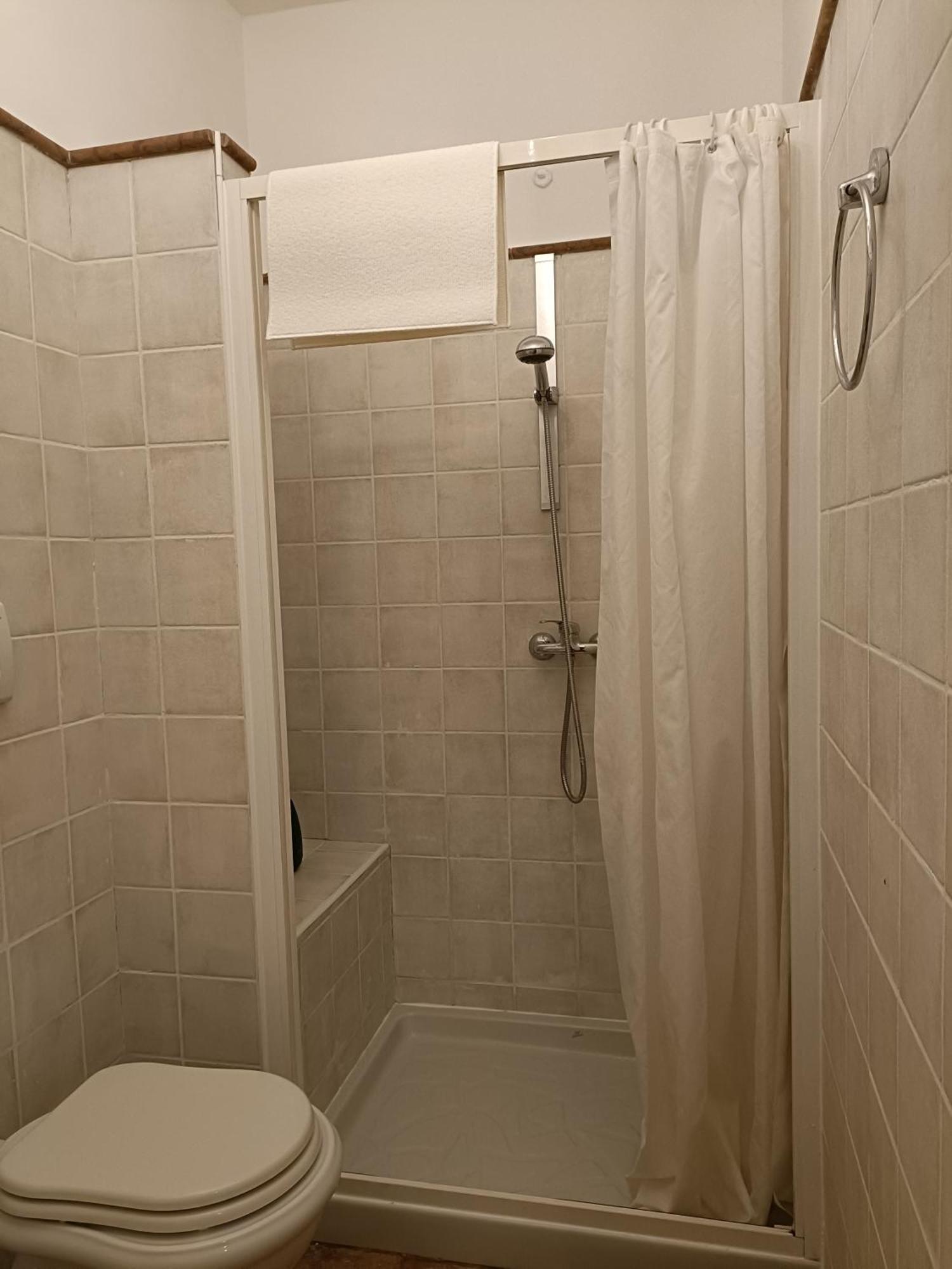 Garden Apartment เลซา ภายนอก รูปภาพ